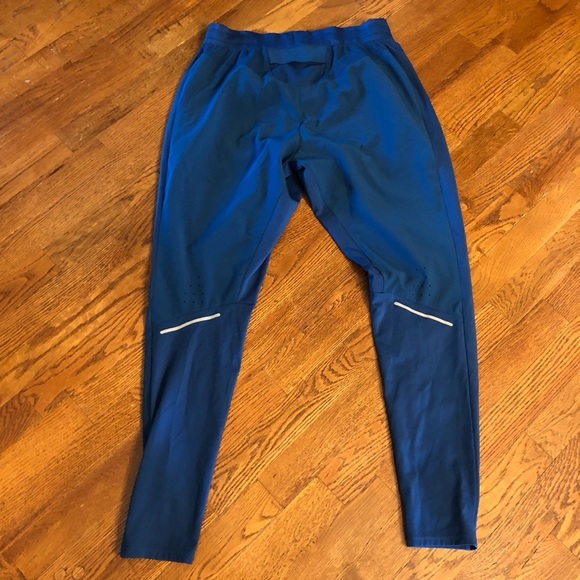 Gymshark essential jogger - Picture 4 of 4